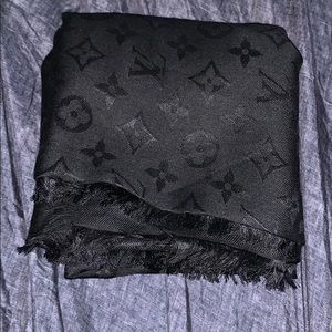 Louis Vuitton Accessories - Louis Vuitton Paris scarf Louis Vuitton Accessories - Louis Vuitton Paris scarf